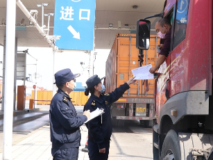 郑州海关精准施策 助力中欧班列（郑州）双向常态化开行