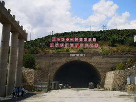 中老铁路中国段已打通67座隧道 剩余26座加快建设