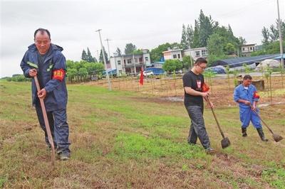 安徽芜湖鸠江区：坚守，为了大堤安全