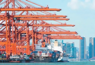 深圳前海湾保税港区 上半年进出口额逆势而上
