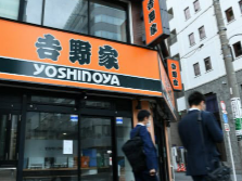 日本上市餐饮企业关店超1000家