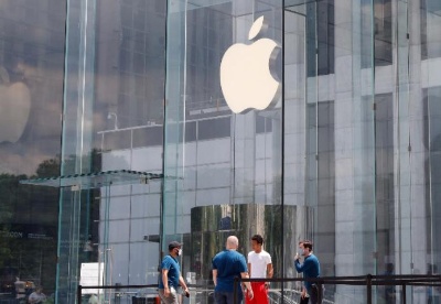 苹果重关多家美国零售店 称员工年底前难返岗