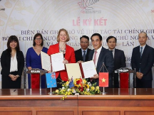 越南与新西兰签署财政合作备忘录