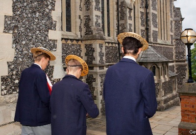 英国精英私立学校承受的疫情压力