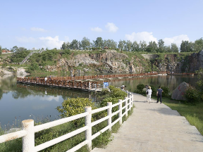世界旅游日看中国：多业态融合促乡村发展 旅游业重振助市场复苏