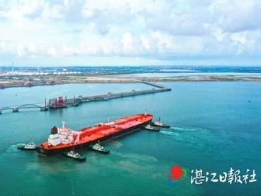 中科炼化30万吨级原油码头达到设计要求