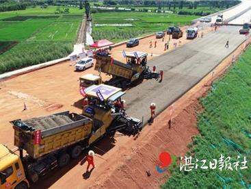 粤湛高速东雷项目路面垫层试验段完成