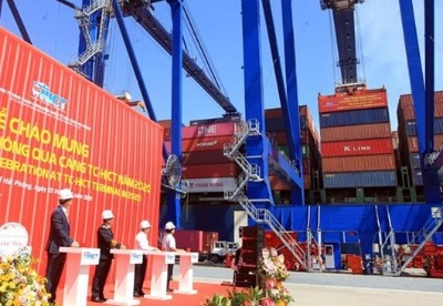 越南海防新港迎来2020年第50万个标准箱