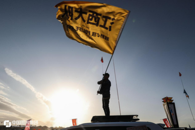 2020第15届越野e族·阿拉善英雄会——越野人相聚大漠