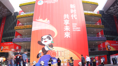 一分钟，回顾新华丝路的进博之旅