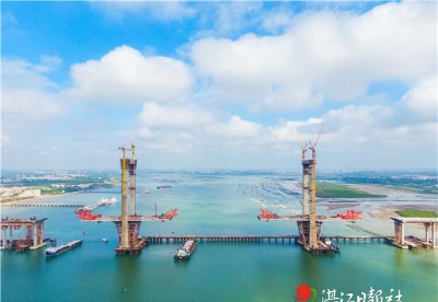 调顺跨海大桥90号主墩上横梁浇筑完成
