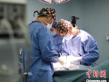 中国专家优化神经微创手术走出国门