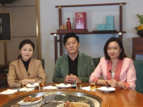 山海锦绣地 烧烤美食城 新华社“快看”走进辽西锦州
