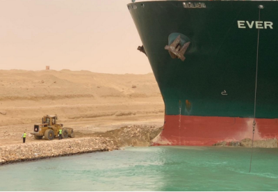 苏伊士运河航运受阻给国际海运困局添“新愁”