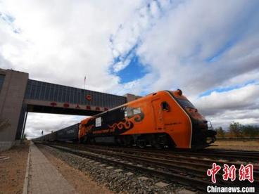 中蒙最大陆路口岸进出境中欧班列提前32天 突破500列