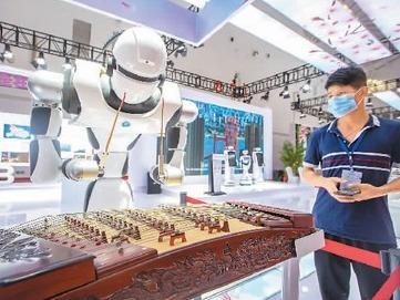 首届消博会观众将超20万人次