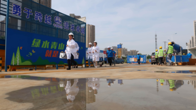 中铁建工集团：安全教育进工地