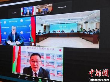 《中国—白俄罗斯友好关系发展史》“乘云”签约