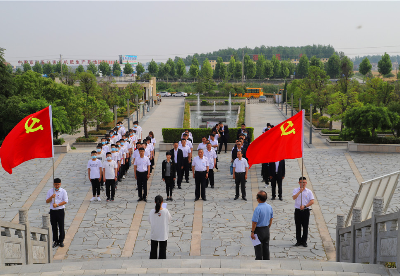 安徽蒙城县：让党旗在非公企业和社会组织中高高飘扬