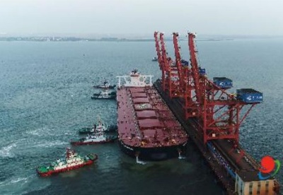华南沿海港口第一个40万吨散货码头重载调试成功