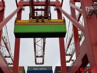 美国西岸直航快线首航南沙港区