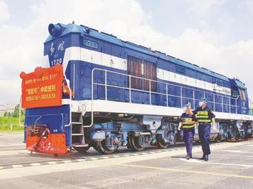 “湾区号”运营周年驶出湾区物流新格局 