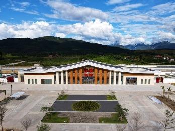 中老铁路嘎西站装饰装修完成全面亮相