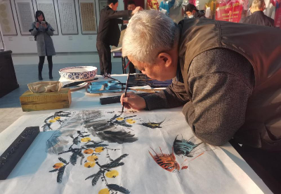 安徽泗县举办“弘扬中华传统文化    乐享智慧老年生活”书画笔会