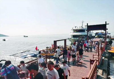 安徽巢湖： 国庆假期实现旅游业总收入1.82亿元