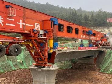 汉巴南铁路南巴段开始架梁 预计2024年建成通车