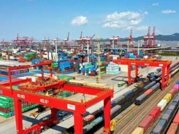 宁波舟山港集装箱海铁联运业务量突破100万 超去年全年