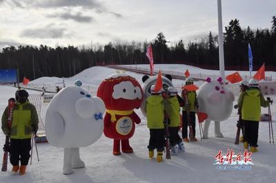 新雪季正式到来！长白山红松王滑雪场开板