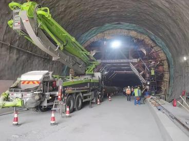 中企承建的阿联酋铁路二期项目9条隧道全部贯通