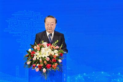李毅中：汽车产业在“双碳”进程中将担当重任