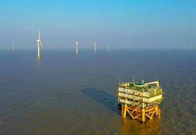 向深远海进发 国内离岸最远海上风电项目全容量并网发电