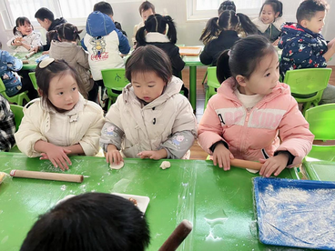 安徽灵璧幼儿园：浓情饺子  温暖冬至