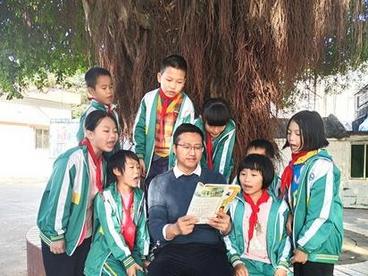 23年扎根海岛乡村 矢志育人初心不改——记湛江经开区东简小学周立聪老师
