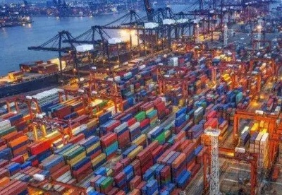 2021年新加坡港口吞吐量创新高