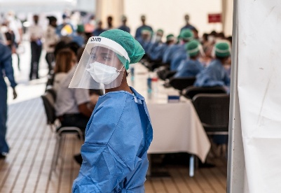 意智库“2022年的世界”系列文章III：对抗大流行病