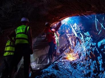 14年掘进13170米 大瑞铁路大保段最后一座隧道取得重大突破