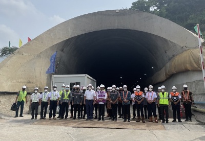 印尼总统佐科视察雅万高铁项目