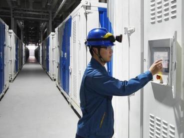 全球最大100MW级全钒液流电池储能调峰电站进入单体模块调试阶段