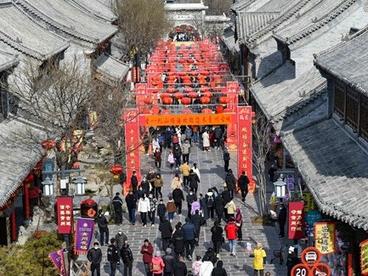 虎年春节文旅消费亮点纷呈 本地游、冰雪游增量明显