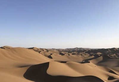 三月，打卡库木塔格沙漠汽车自驾游营地