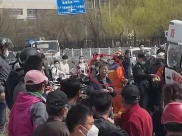 弘扬雷锋精神 | 致敬平凡英雄 | 建设幸福青城