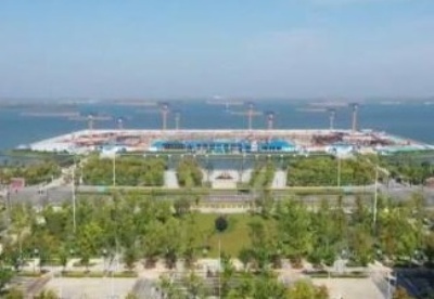 上海临港新片区工业企业已复工复产290家 100个在建项目复工