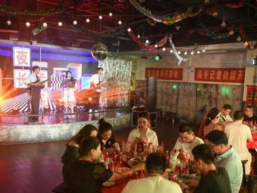 湖南旅游市场强劲复苏 暑期重点文旅场所“一票难求”