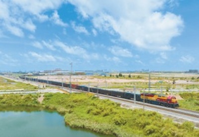 前7月西部陆海新通道铁海联运货运量增长28%