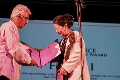 中国艺术家荣获塞尔维亚国际儿童戏剧节“小王子终身成就奖”