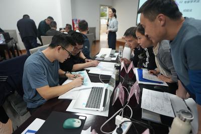 华环公司：竞技展风采  匠心铸英才